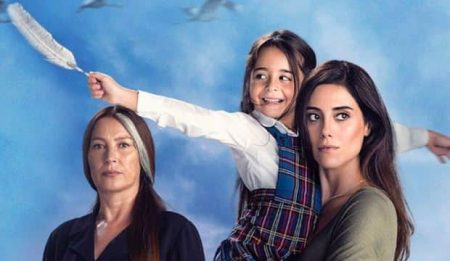 Cansu Dere'nin dizisi Anne Uluslararası bir ödül daha aldı!