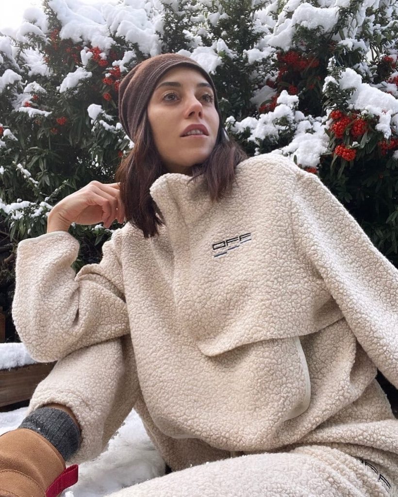 Cansu Dere'nin evinde korkutan yangın! İlk açıklama geldi