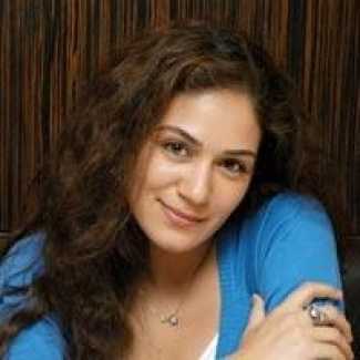 Cansu Dere’nin rolü Özge’ye