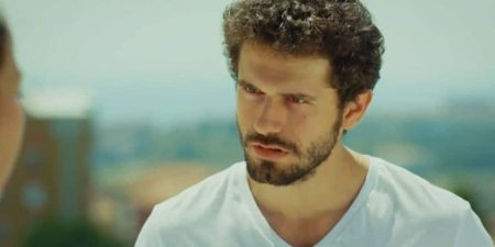 Çatı Katı Aşk Demir Yılmaz (Yiğit Kirazcı) kimdir? Yaşı