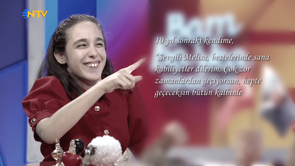 Ceyda Düvenci'nin sunduğu 'Bambaşka Sohbetlerin' konuğu kızı Melisa oldu! Anne- kızın duygusal anları ekranları kilitledi!