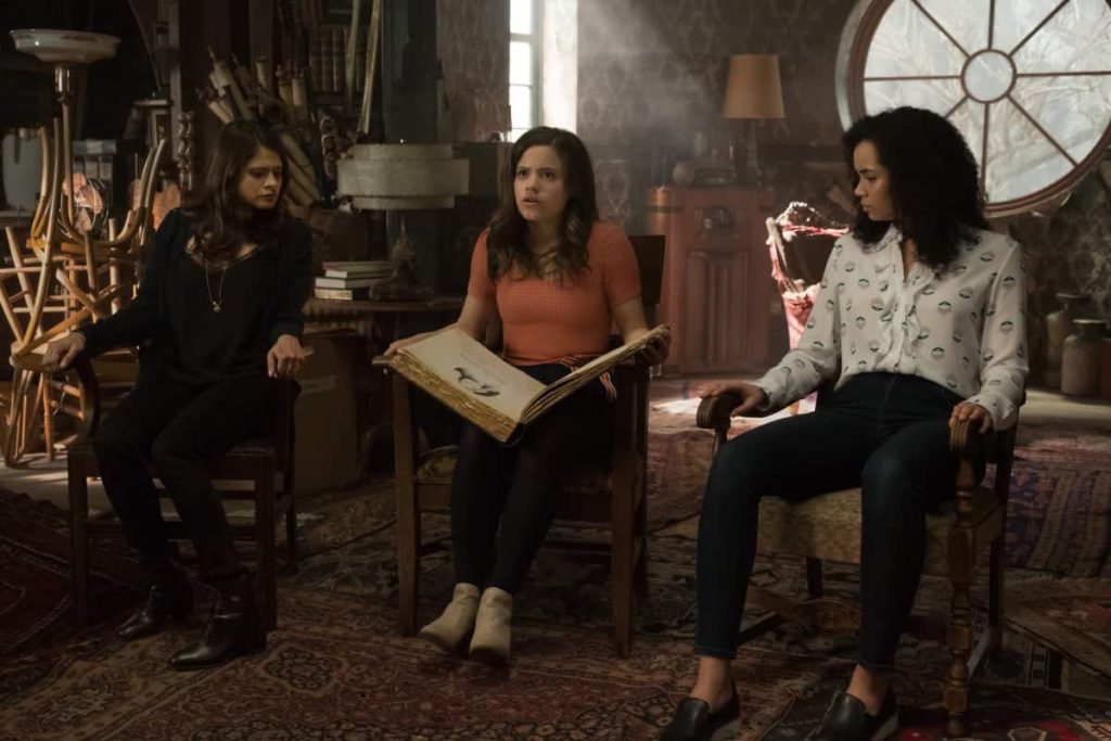 Charmed 2. sezon onayını aldı!