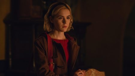 Chilling Adventures of Sabrina ile iki sezon daha!