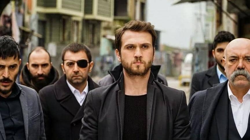 Çukur Dizisine Veda Edecek Yeni İsim Ortaya Çıktı!