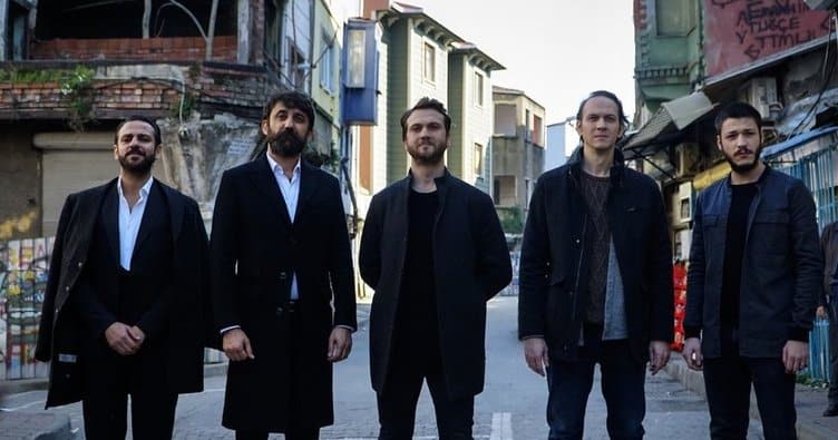 Çukur sezon finali için unutulmaz bir geceye imza atacak! Sürpriz isimler de galada olacak!