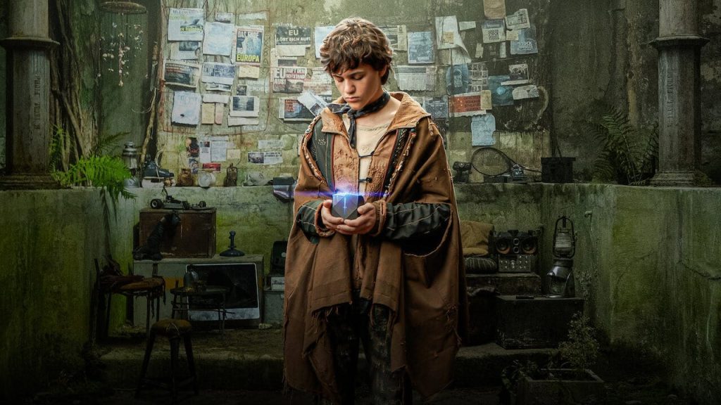 Dark'ın yapımcısının yeni dizisi Tribes of Europa 1. sezonuyla Netflix'te başladı!