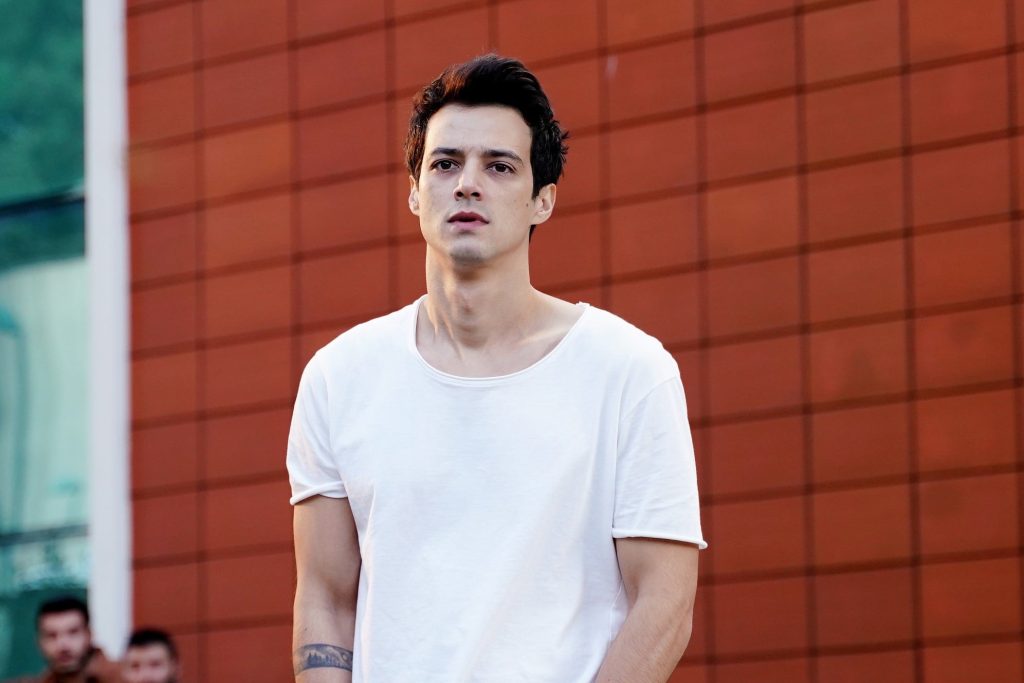 Darmaduman dizisinin Kerem’i Mert Yazıcıoğlu kimdir?