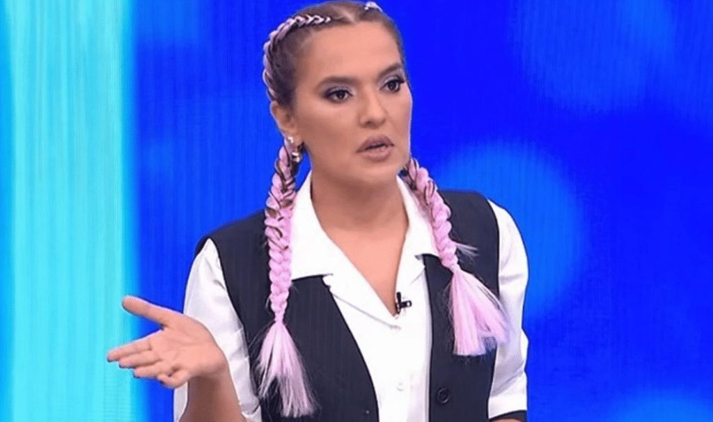 Demet Akalın kiracısına isyan etti Demet Akalın kiracısına isyan etti