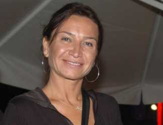 Demet Akbağ'dan yeni dizi yolda!