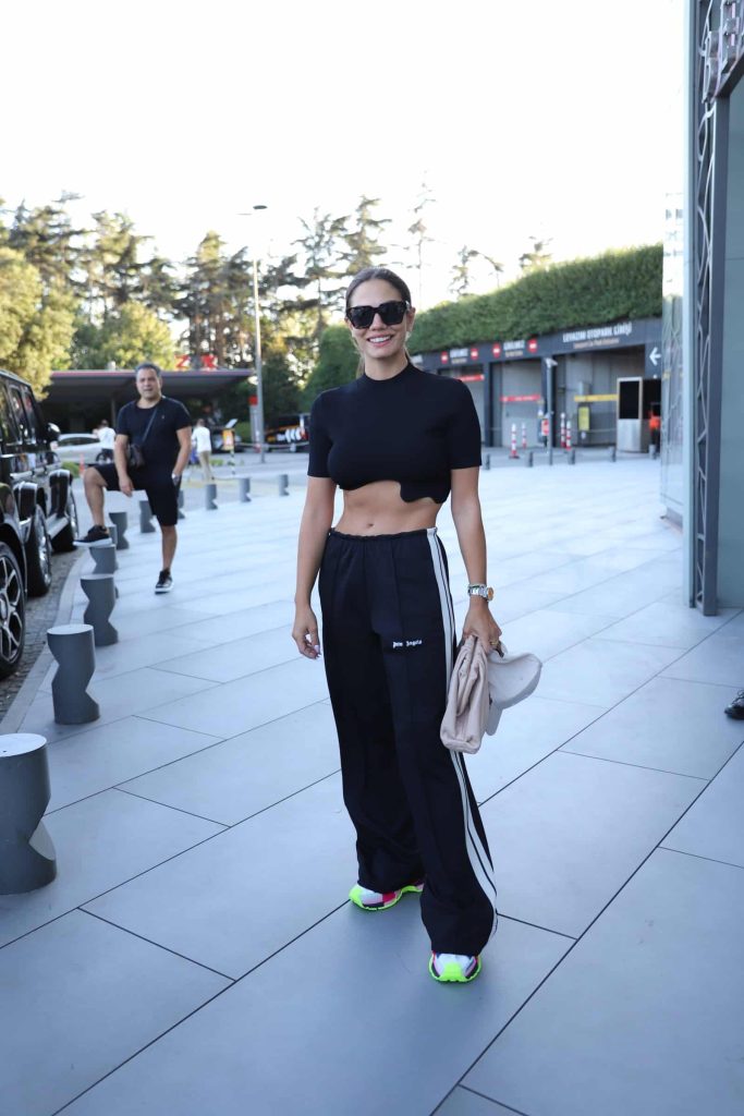 Demet Özdemir İstanbul'a döndü!