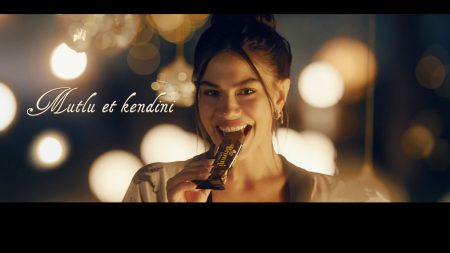 Demet Özdemir'den yeni marka anlaşması!
