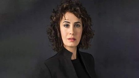 Demet Özdemir'in Doğduğun Ev Kaderindir dizisine Senan Kara da katıldı!
