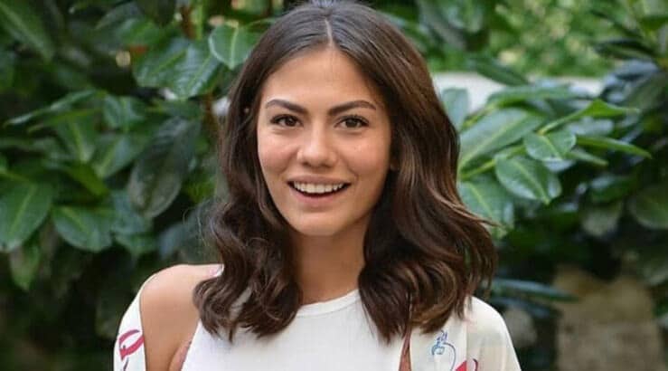 Demet Özdemir’in Yeni Projesi Ortaya Çıktı
