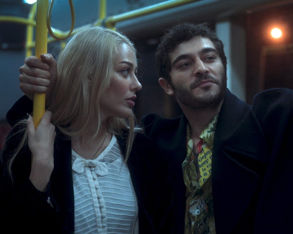 Dilan Çiçek Deniz ve Burak Deniz'li "Kal" filminin yayın tarihi belli oldu!