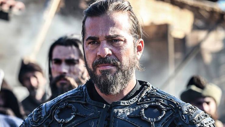 "Diriliş Ertuğrul" dizi setinde çocuk oyuncuya şiddet iddiası!