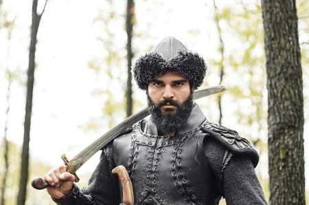 Diriliş Ertuğrul Oğuz Alp kimdir?