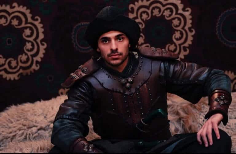 Diriliş Süleyman (Halit Özgür Sarı) kimdir?