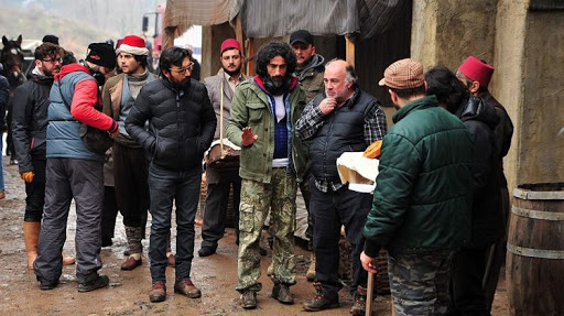 Dizi çekimlerine Corona arası!
