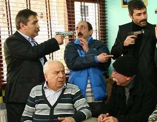 Durağı mafya basıyor!