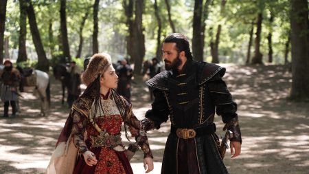 Alparslan ittifak için Luiza ile evlenecek mi?