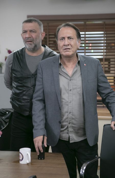 Gaspçı Nazike'nin başına bela olur!