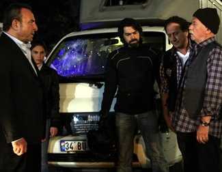 Murat ve Zeynep motorcu kılığında iz peşinde