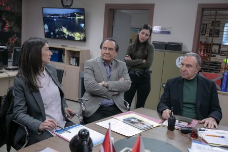 Ünal çareyi kaçmakta bulur!