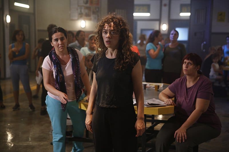 Avlu 12.Bölüm Özeti