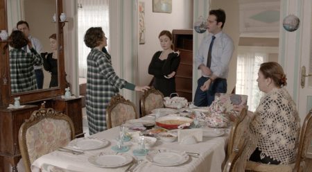 Çelik ailesinin evinde tatlı koşuşturmalar
