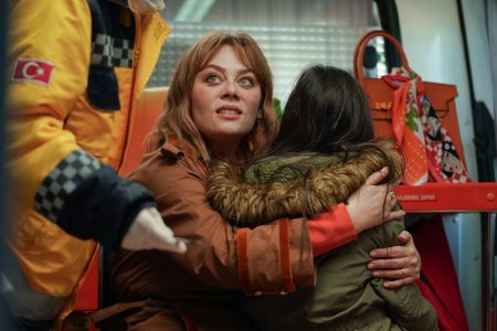 Bahar: Uyanmaya Hazır Mısın? ilk bölümüyle Show TV'de başlıyor!