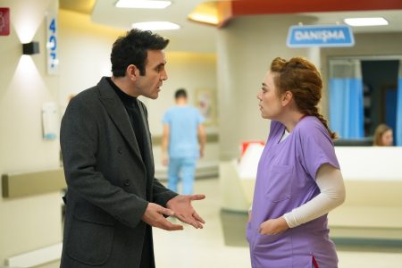Evren ve Bahar’ın ilişkisi beklenmedik bir sınava girer!