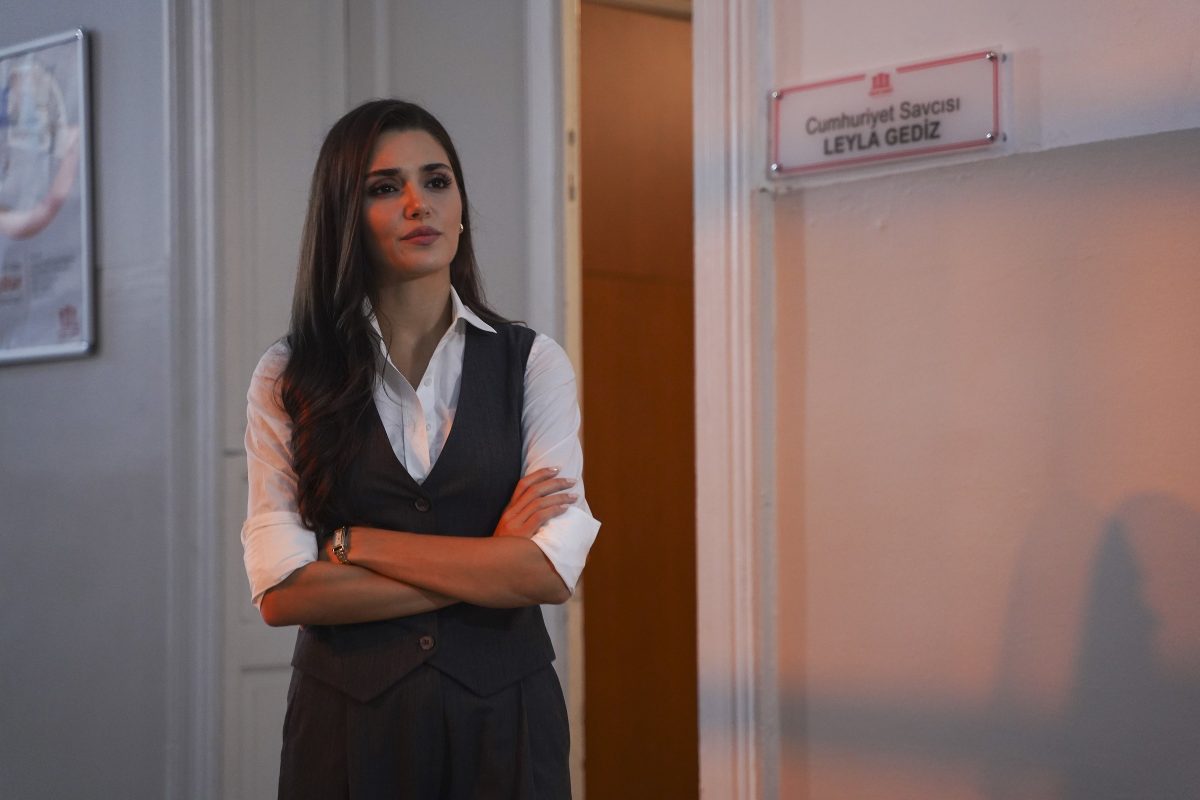 Bambaşka Biri ilk bölümüyle Pazartesi Fox'ta başlıyor!