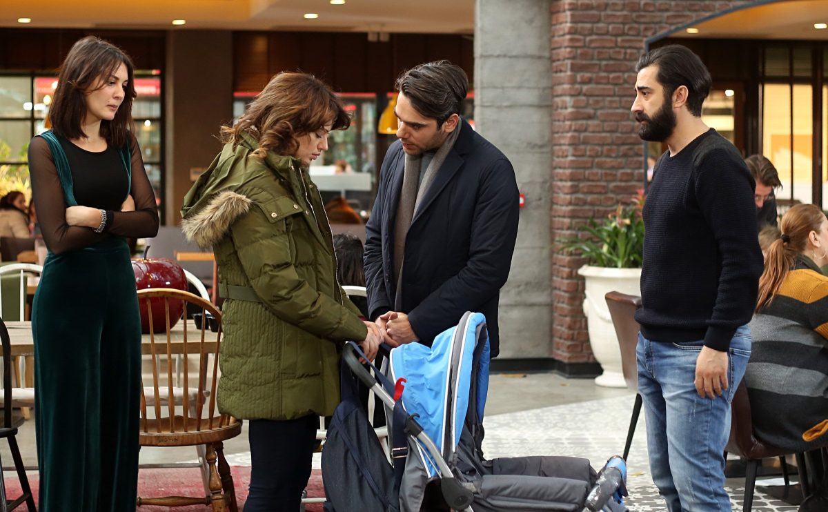Leyla Haşmet'i karşısında görünce