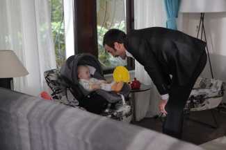 Murat pilav gününü birbirine katar.