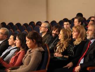 Behzat Ç. ve ekibi Hamlet’in katilini bulmaya çalışır…