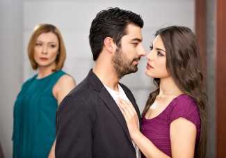 Oktay ve Cüneyt Feride için düelloya tutuşuyorlar