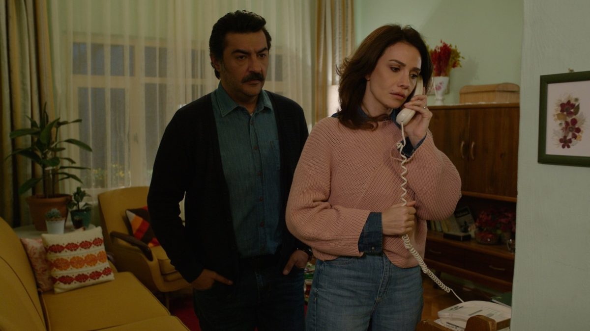 Mahur geçmişinin sırlarının peşinde!