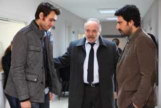 Hastanede gergin bekleyiş!