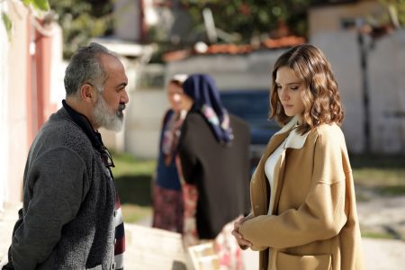 Zeynep önemli bir seçim yapmak zorunda kalır!