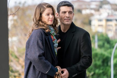 Hayri Nalan’ı Billiur’un evine getirir!