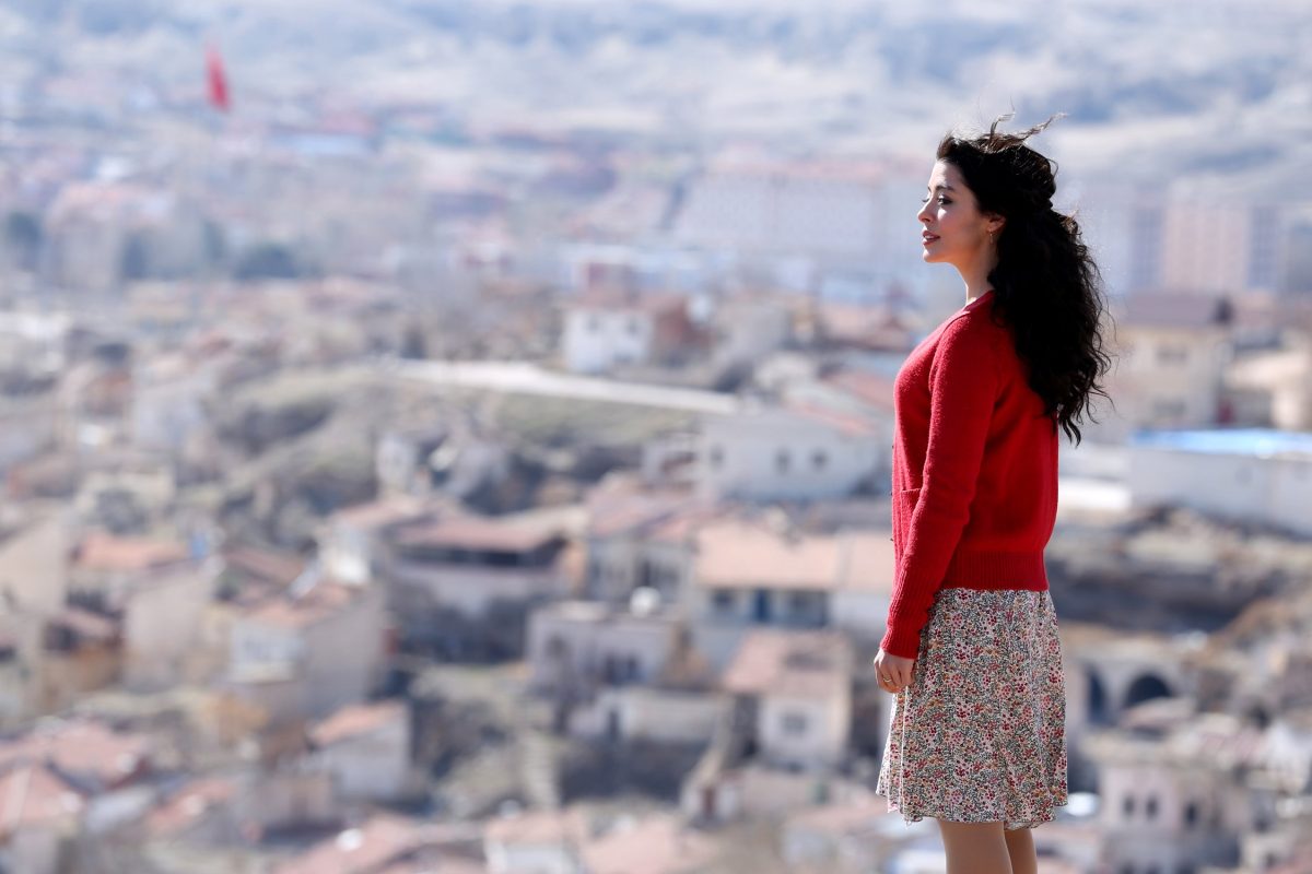 Deli sevdanın dermansız öyküsü