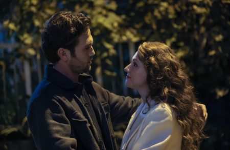 Devran ve ailesini çok büyük bir sürpriz beklemektedir!