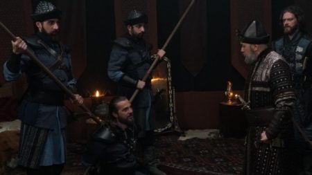 Sadettin Köpek ölüyor!