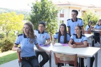 Yasemin Okuldan Atılacak mı ?