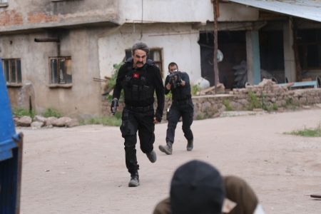 Fatih ve Ekibi Türkmenlere Yardım Edebilecek mi?