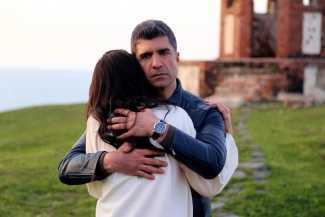 Kahraman ve Elif Aşkı Dolu Dizgin