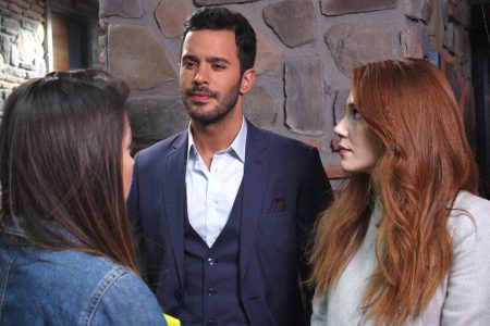Defne ve Ömer baş başa