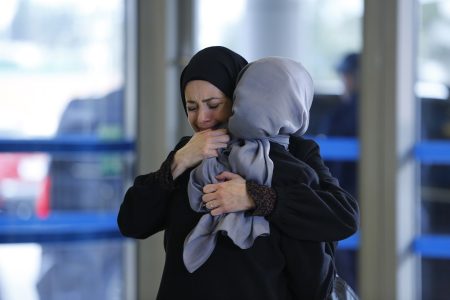 Meryem ve Zeynep hayatlarının en zor seçimiyle karşı karşıya kalırlar!