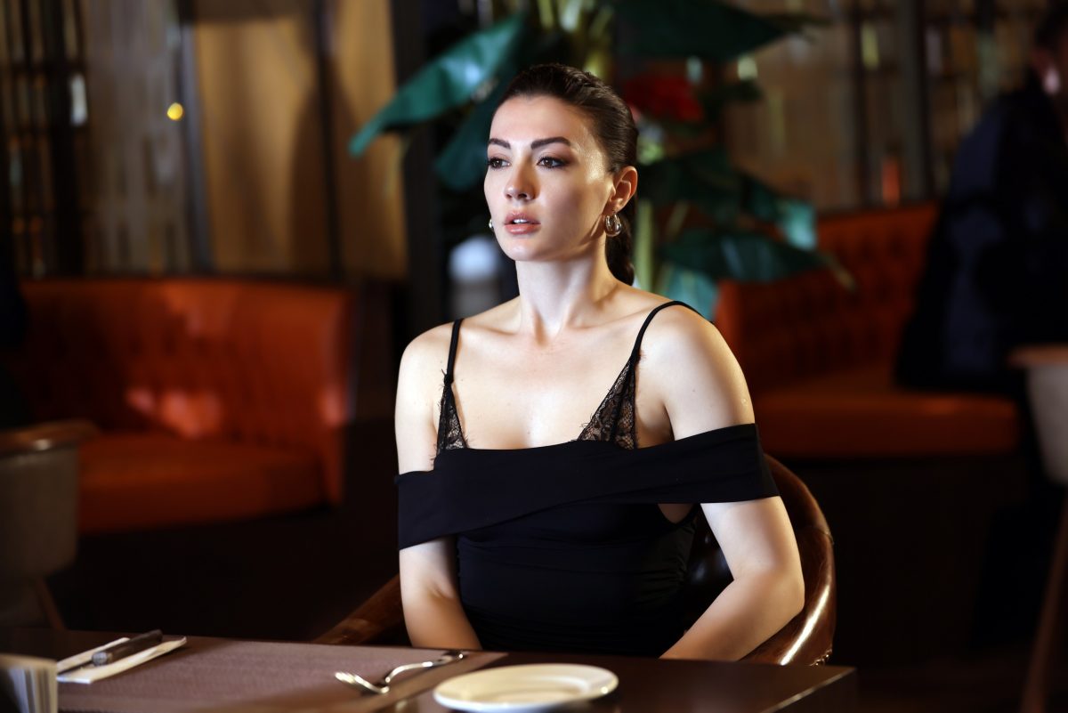 Deniz kendisini yeni bir tuzağın içinde bulur!