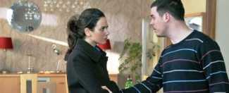 Elif evi terk ediyor